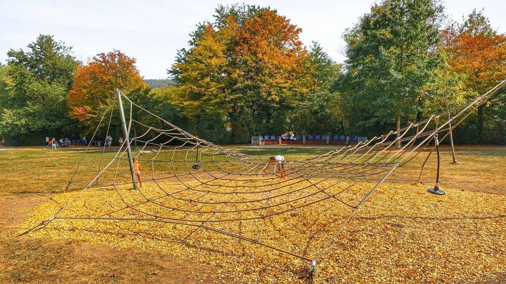 Kletternetz Spielplatz Ettlingen