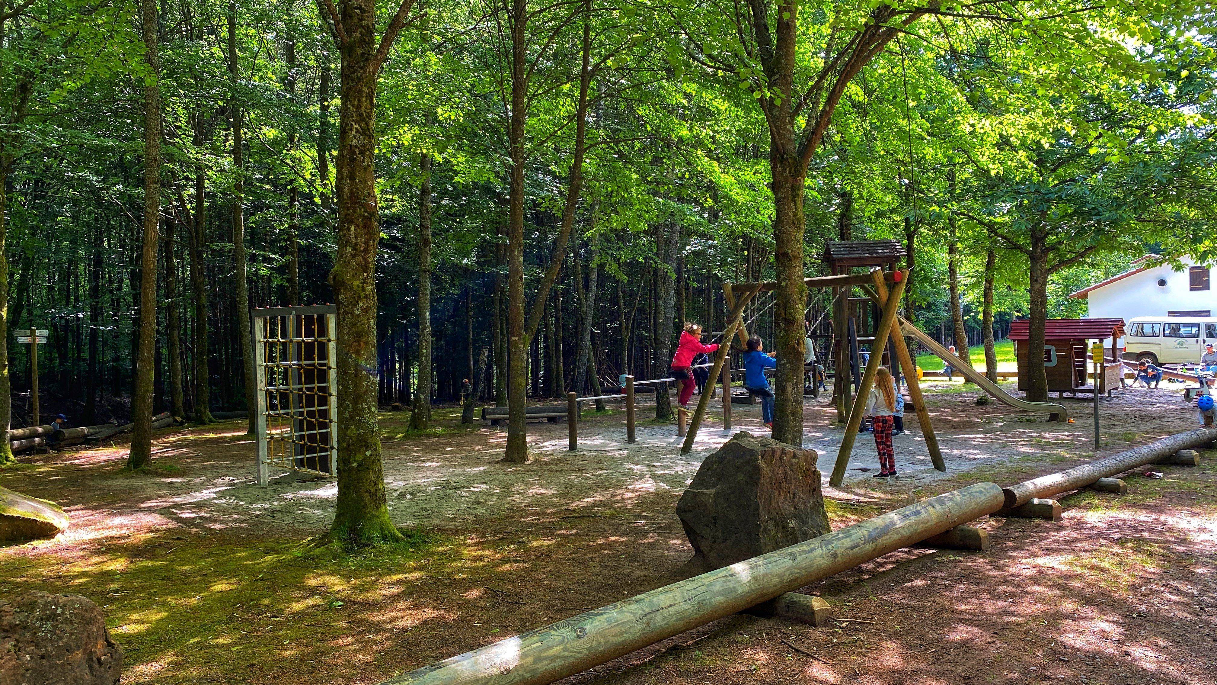 Drachenfelshütte Spielplatz