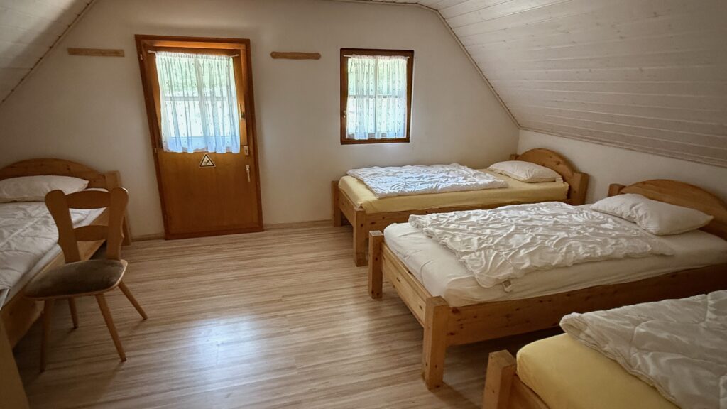 Mehrbett Zimmer im Naturfreundehaus Kornebene